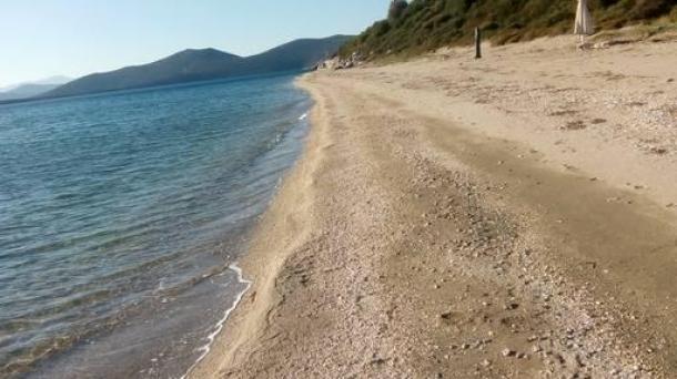 VILLA FOR SALE IN DILISO SOUTH EVIA ISLAND GREECE 390.000 EUROS